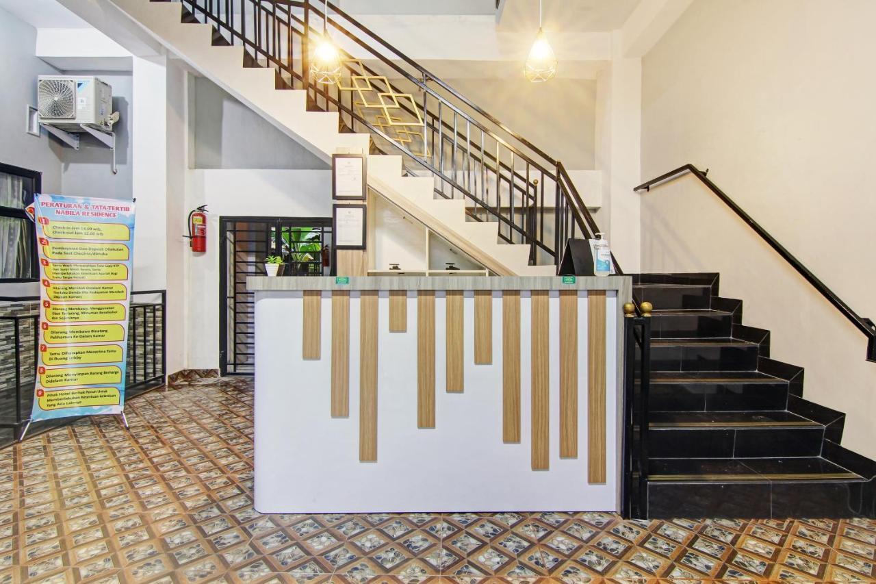 Oyo 90704 Nabila Residence Syariah Паданг Экстерьер фото