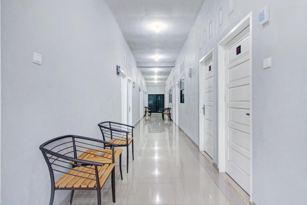 Oyo 90704 Nabila Residence Syariah Паданг Экстерьер фото